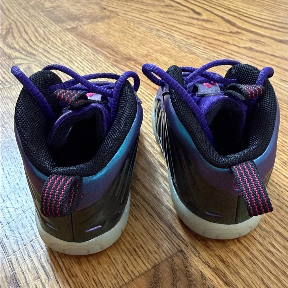 Nike Little Posite One 2018 Iridescent Purple Sneakers/Shoes. Size 6C.
